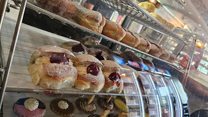 Albion Park Cakes & Pies
